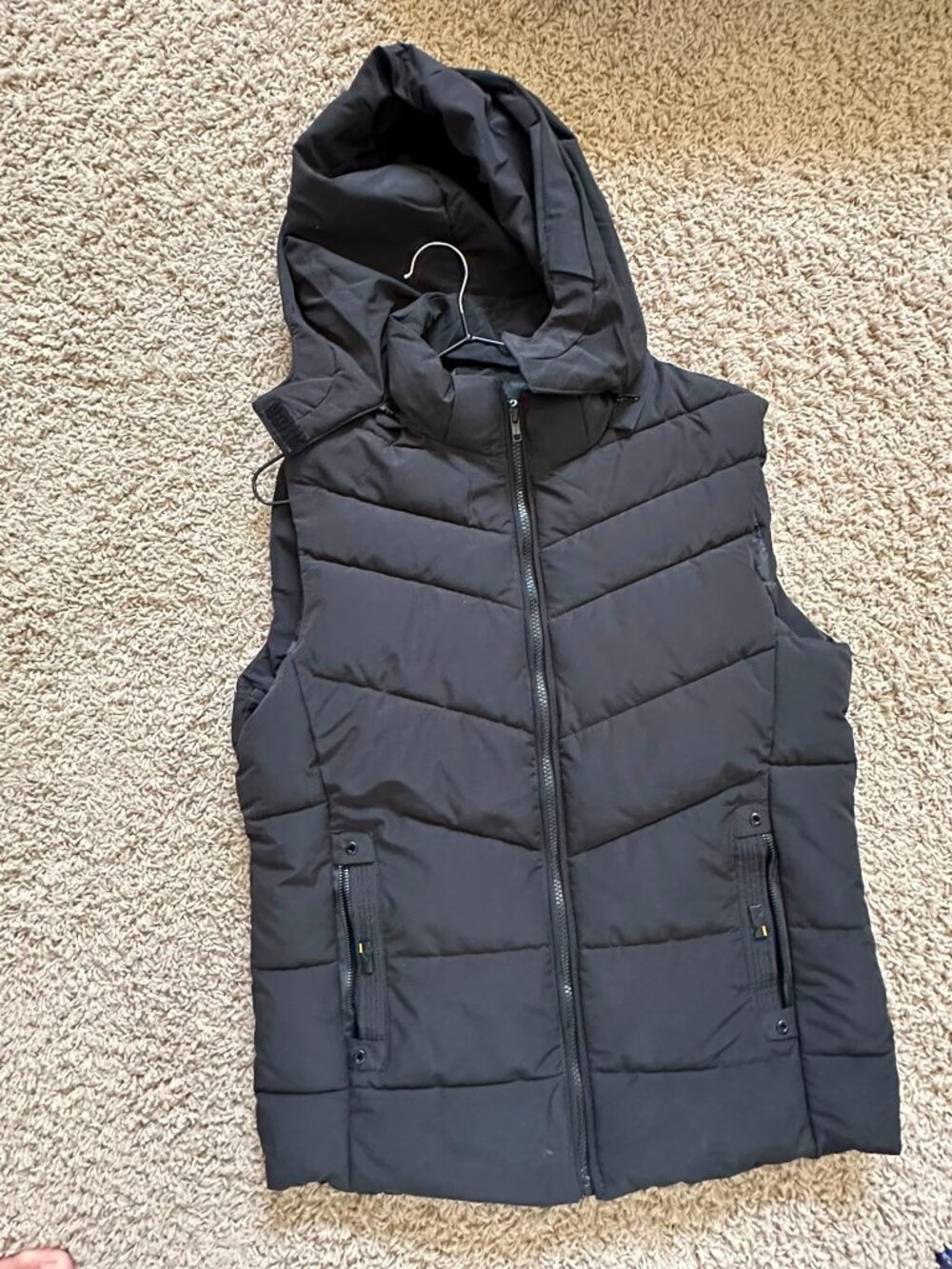 Mens Puffer Vest Black Hooded Sleeveless Jacket Zipper Pockets Casual Warm